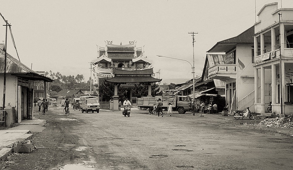 Manado-Kelenteng-1983